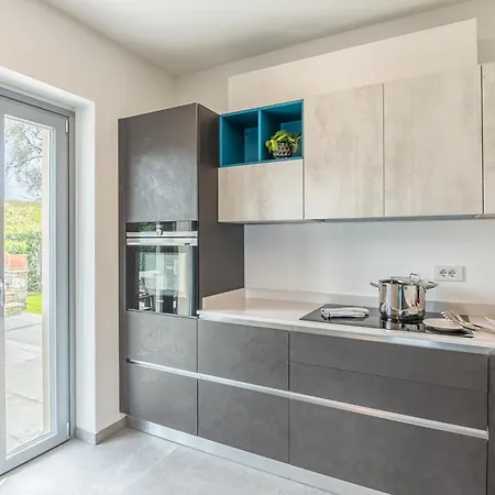 Sant'anna By Curtiaffitti *