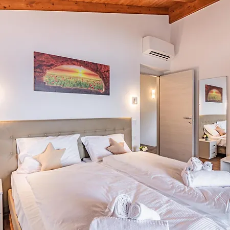 Villa Sant'anna By Curtiaffitti *