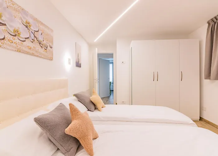 Sant'anna By Curtiaffitti * Pianello Del Lario