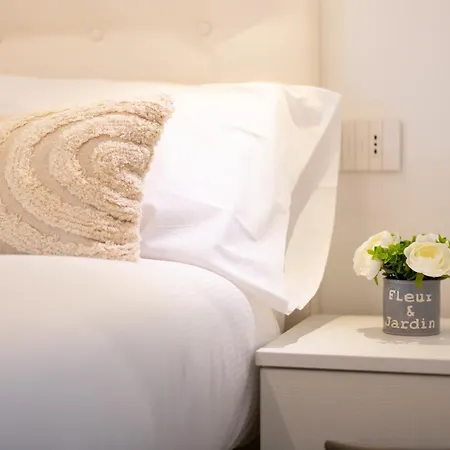 Sant'anna By Curtiaffitti *